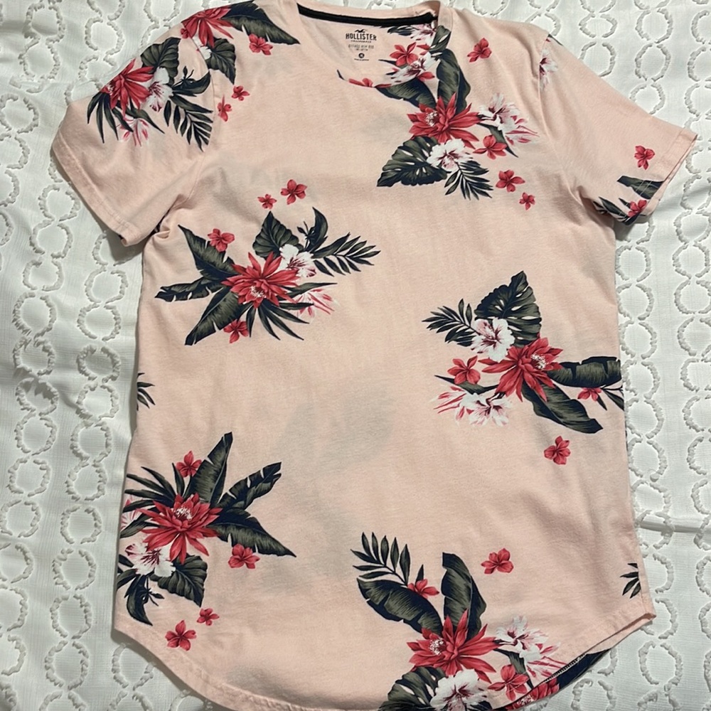 Hollister shirt